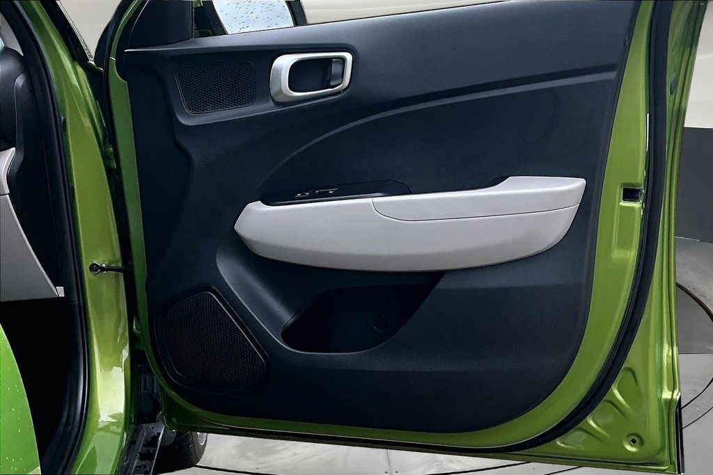 2023 Hyundai Venue SEL - Photo 30