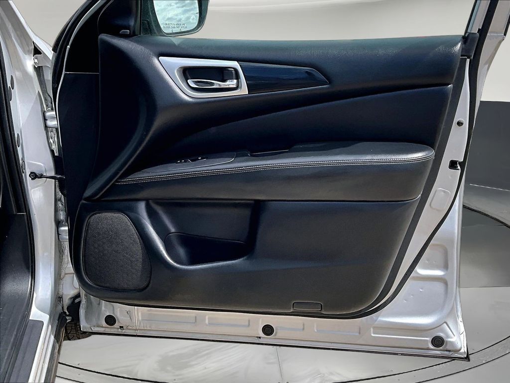 2019 Nissan Pathfinder SV - Photo 32