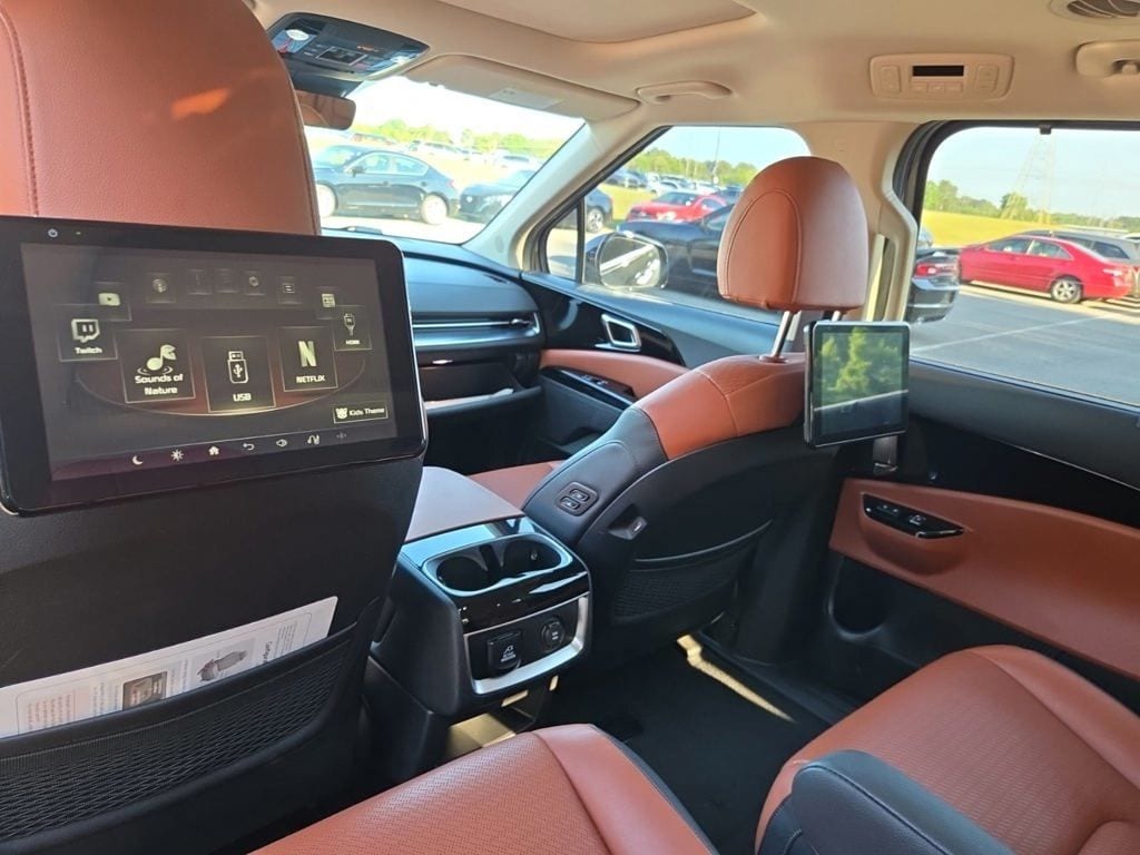 2024 Kia Carnival SX Prestige - Photo 13
