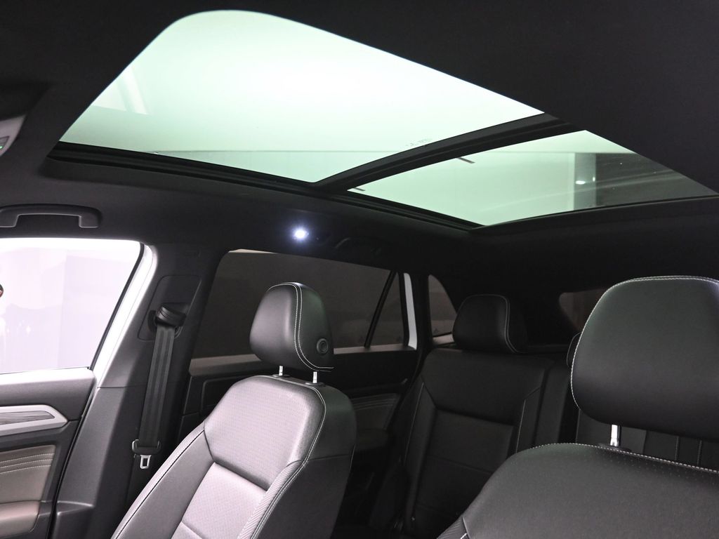 2023 Volkswagen Atlas Cross Sport SE w/Tech - Photo 23