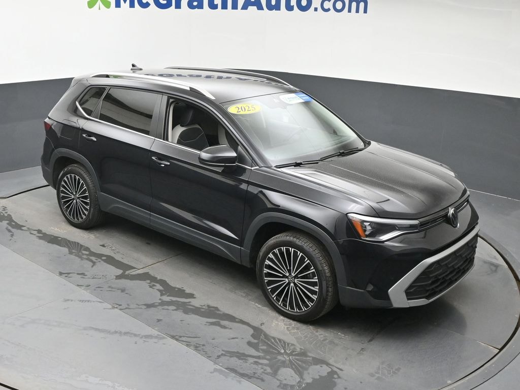Used 2025 Volkswagen Taos 1.5T SE SUV