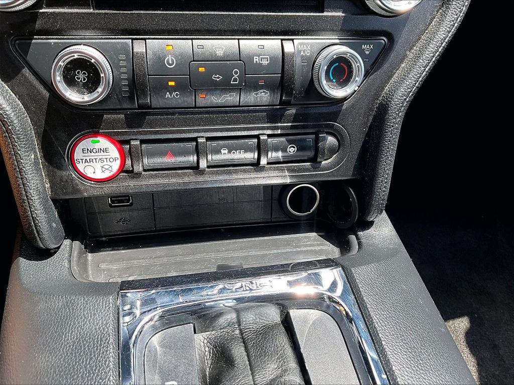 2016 Ford Mustang V6 - Photo 20