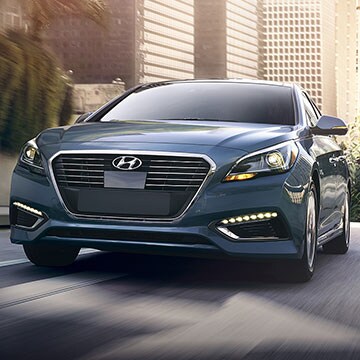 Front of 2017 Hyundai Sonata Hybrid