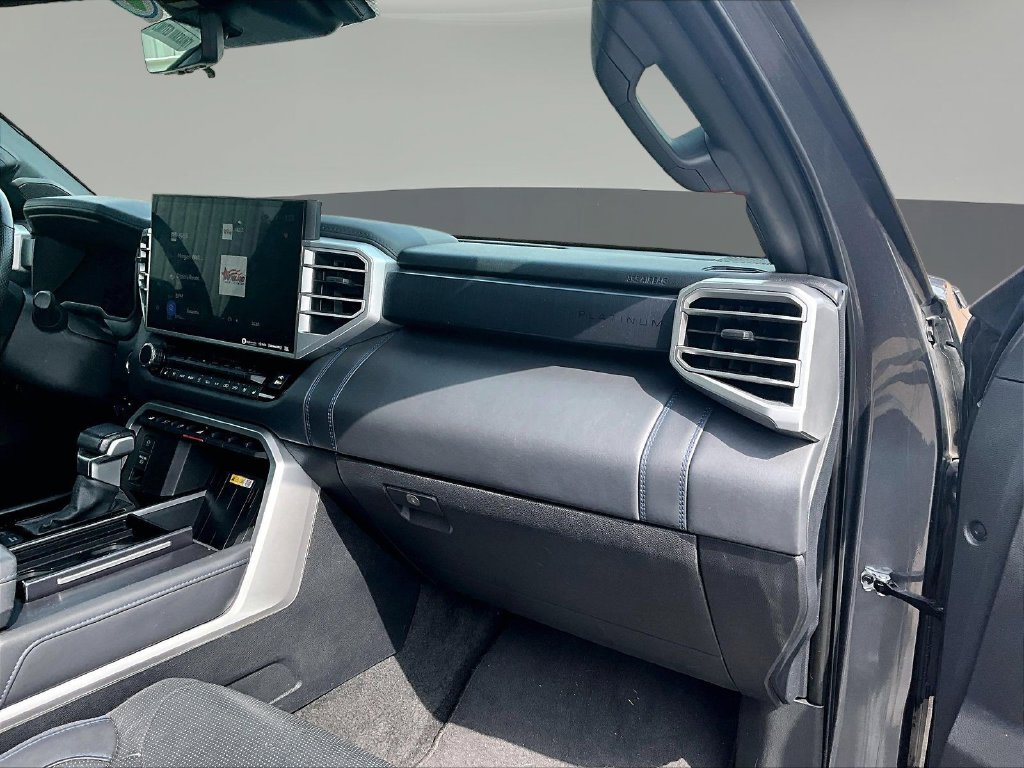 2024 Toyota Sequoia Platinum - Photo 30