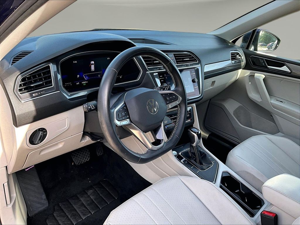 2023 Volkswagen Tiguan SE - Photo 22