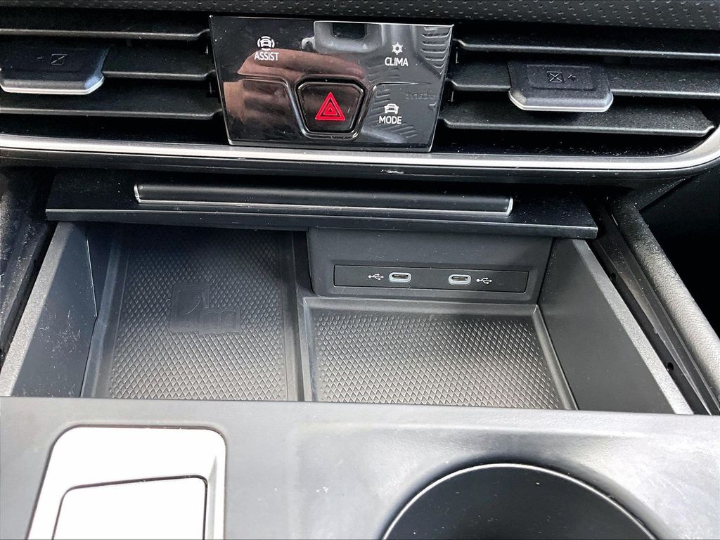 2024 Volkswagen Atlas SE - Photo 21
