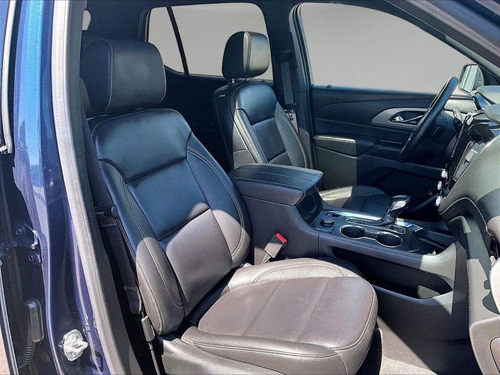 2023 Chevrolet Traverse 3LT - Photo 34