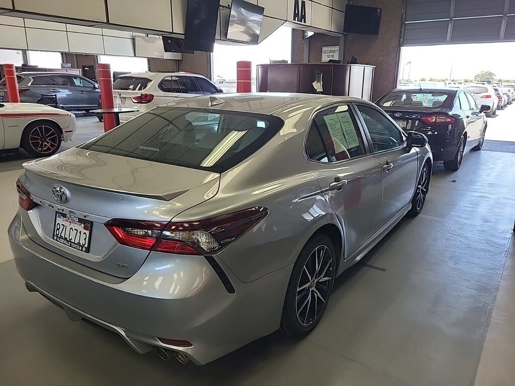 Used 2022 Toyota Camry SE Sedan
