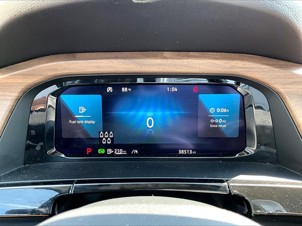 2025 Volkswagen Atlas SE w/Tech - Photo 16
