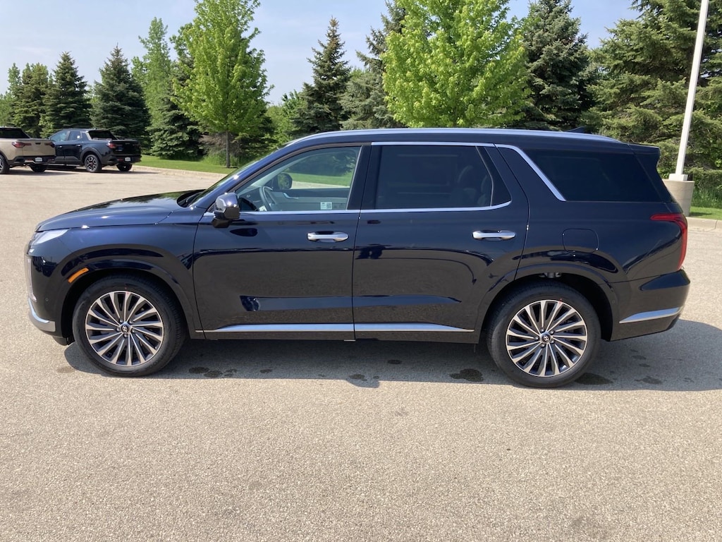 New 2024 Hyundai Palisade For Sale at McGrath Auto VIN KM8R7DGE3RU757794