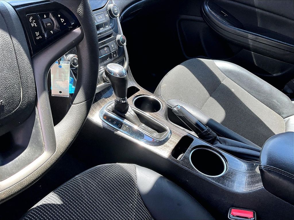 2015 Chevrolet Malibu 1LT - Photo 21
