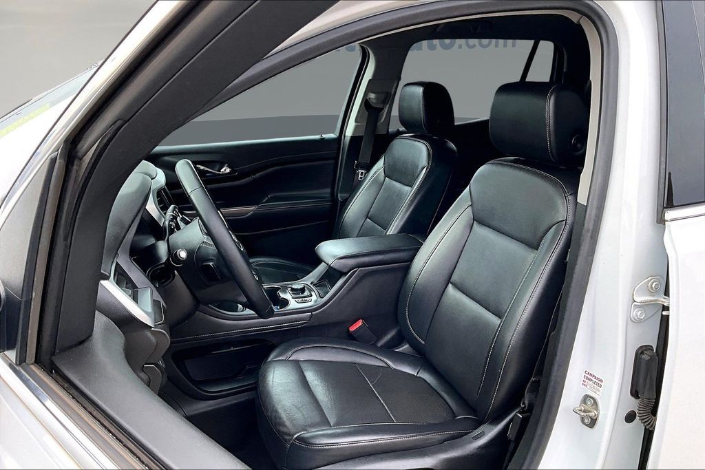 2023 GMC Acadia SLT - Photo 24