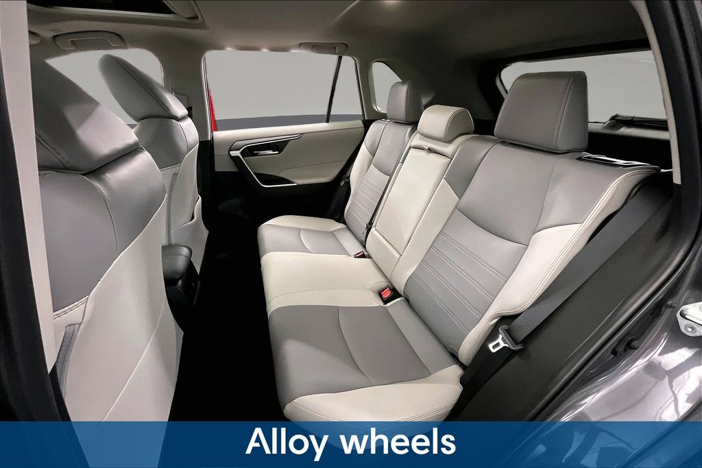 2024 Toyota RAV4 XLE Premium - Photo 31