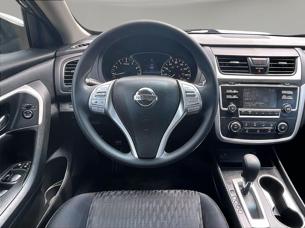 2017 Nissan Altima S - Photo 11