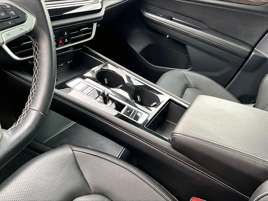 2025 Volkswagen Atlas SEL - Photo 19