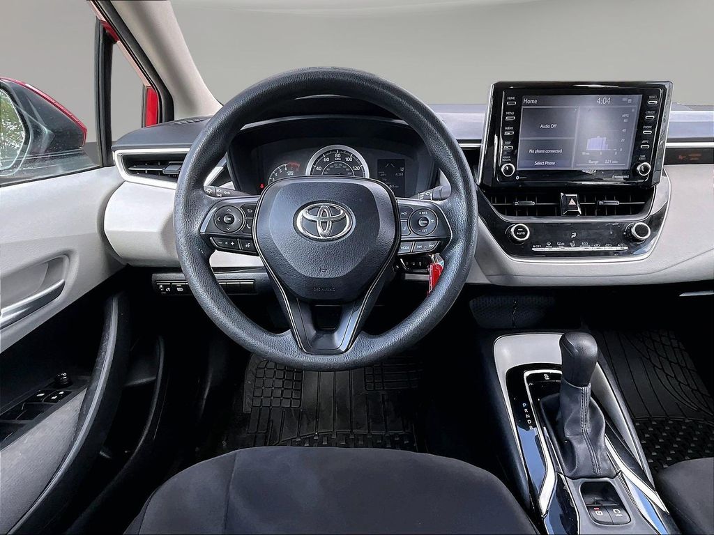 2021 Toyota Corolla LE - Photo 9