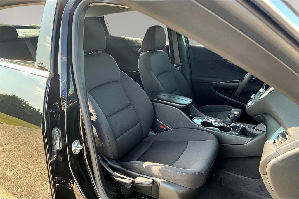 2024 Chevrolet Malibu 1LT - Photo 27