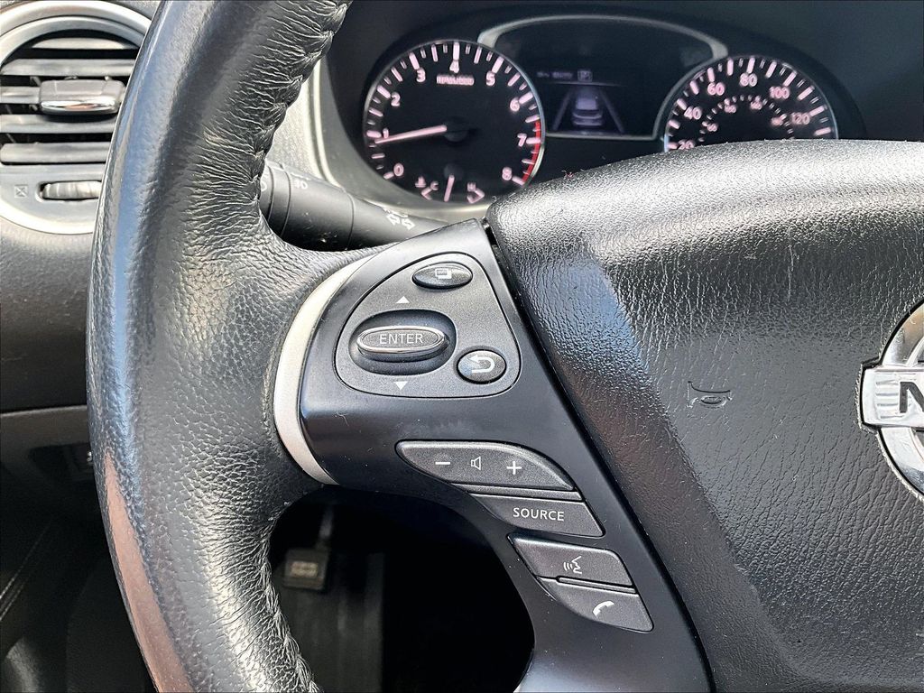 2019 Nissan Pathfinder SV - Photo 15