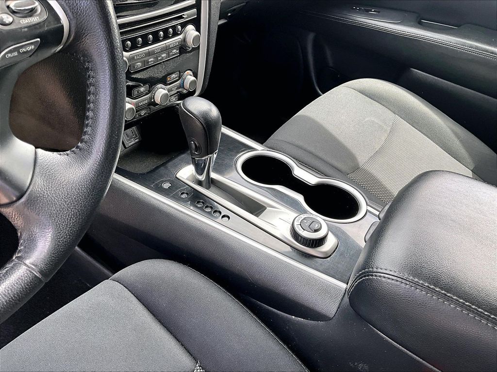 2019 Nissan Pathfinder SV - Photo 23