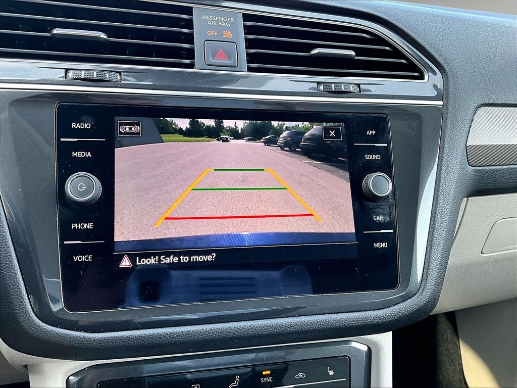 2023 Volkswagen Tiguan SE - Photo 18