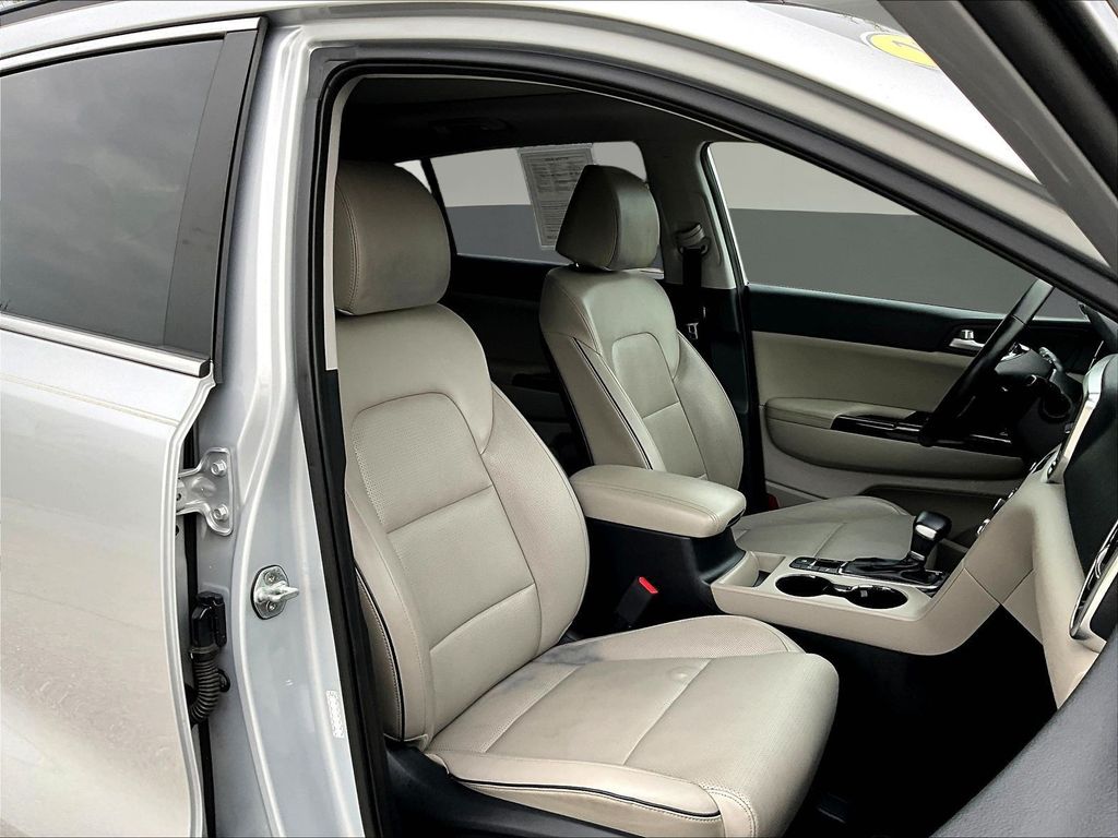 2022 Kia Sportage EX - Photo 33