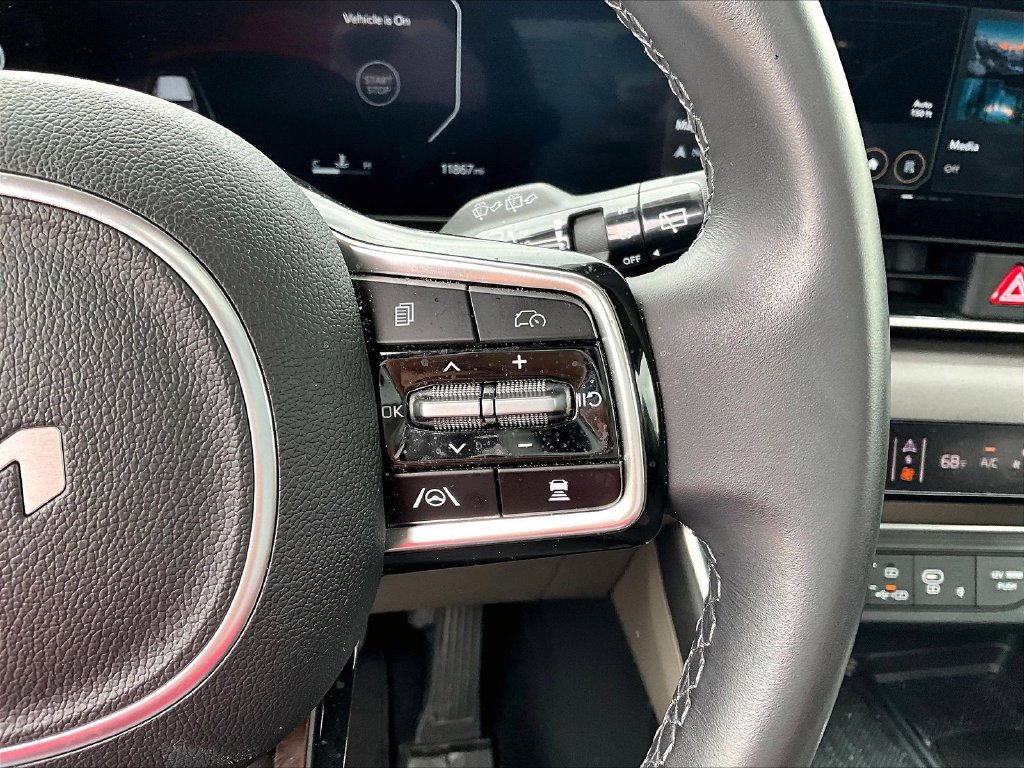 2025 Kia Carnival SX - Photo 15