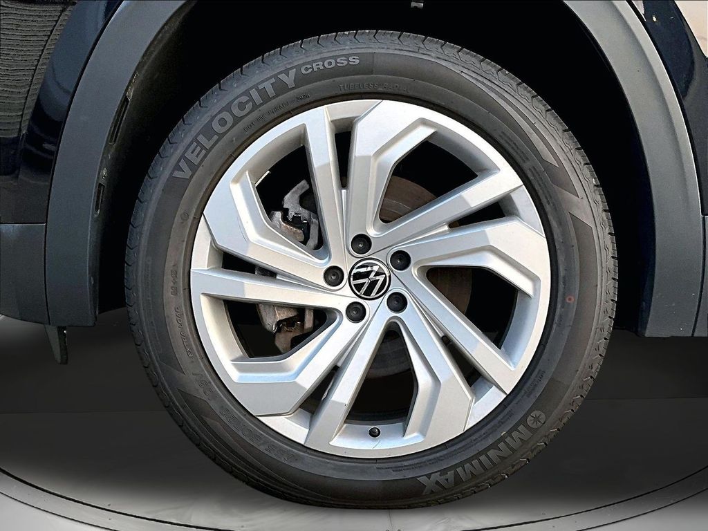 2023 Volkswagen Atlas SE w/Tech - Photo 35