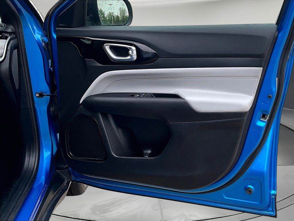 2025 Jeep Compass Limited - Photo 30