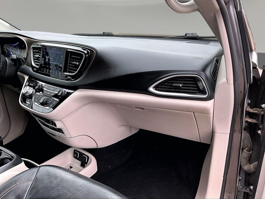 2018 Chrysler Pacifica Touring L Plus - Photo 30