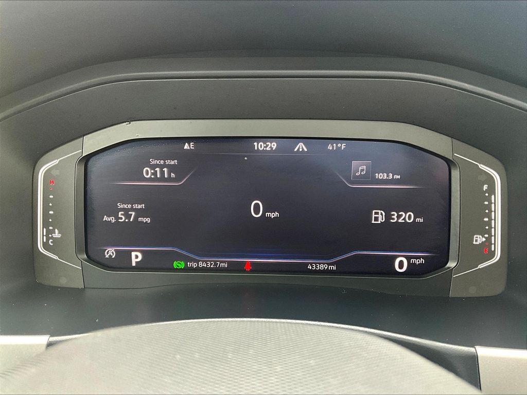 2023 Volkswagen Atlas SE w/Tech - Photo 17
