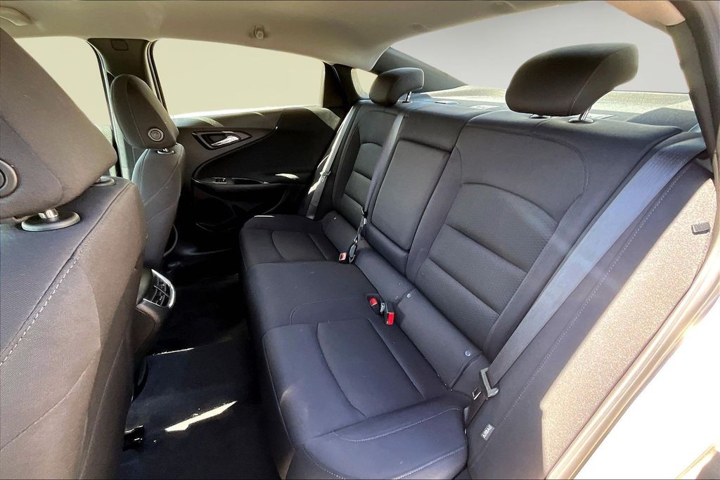 2024 Chevrolet Malibu 1LT - Photo 21