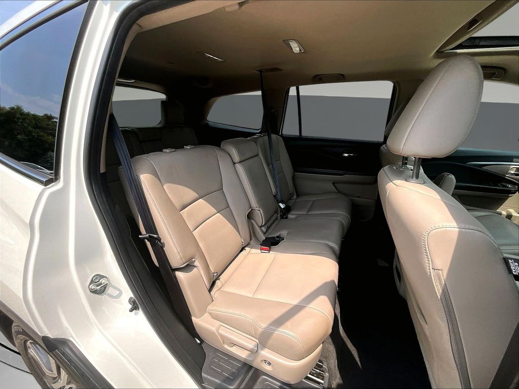 2017 Honda Pilot EX-L - Photo 28