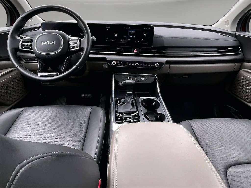 2025 Kia Carnival SX - Photo 9