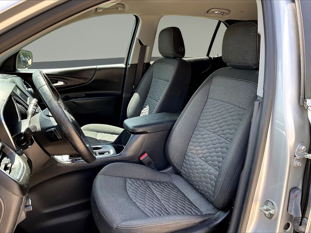 2021 Chevrolet Equinox LT - Photo 25
