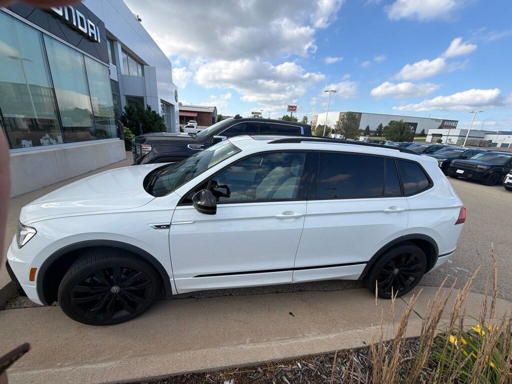 Used 2021 Volkswagen Tiguan 2.0T SE 4MOTION SUV