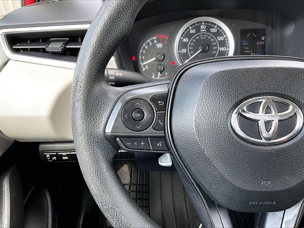 2021 Toyota Corolla LE - Photo 12