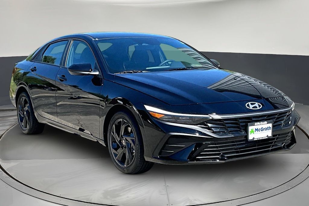 2026 Hyundai Elantra 2.0 SEL Sport IVT's photo