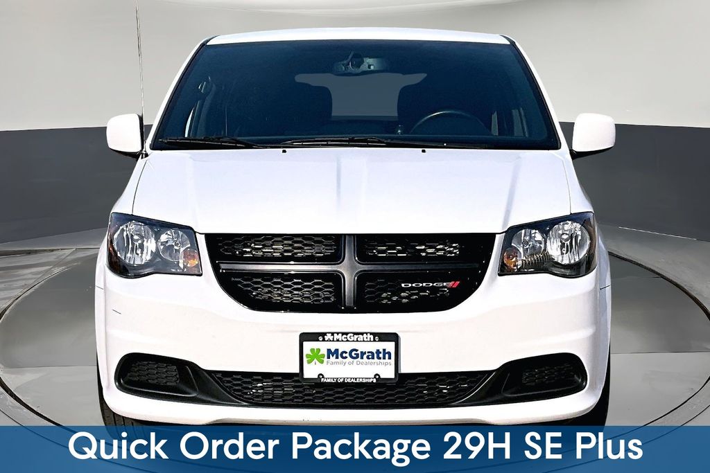 Used 2017 Dodge Grand Caravan SE Plus with VIN 2C4RDGBGXHR856227 for sale in Dubuque, IA