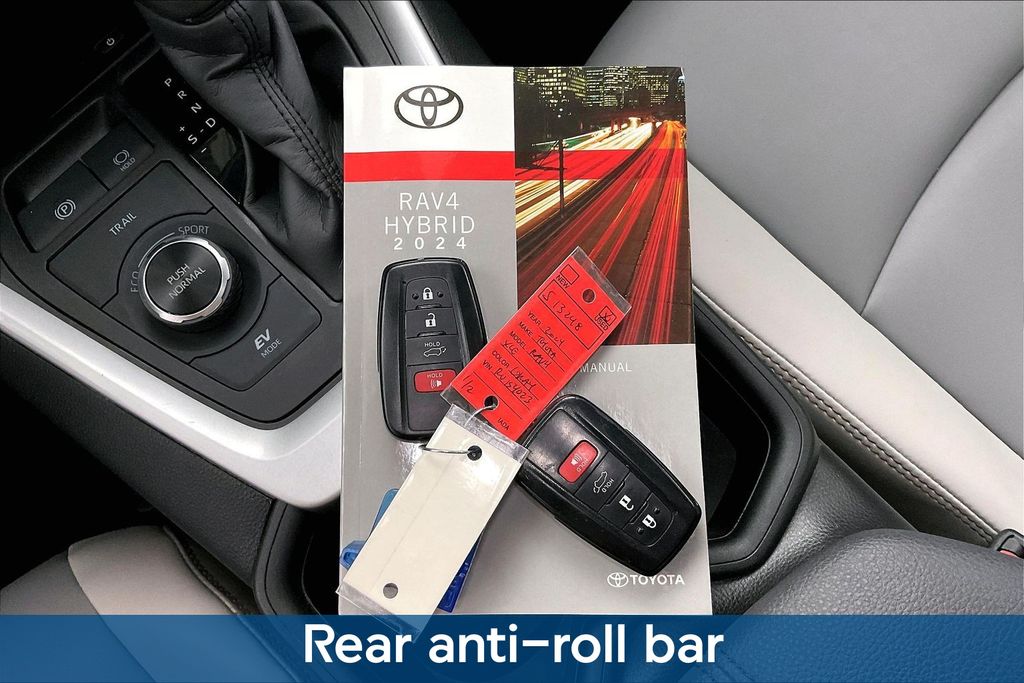 2024 Toyota RAV4 XLE Premium - Photo 16