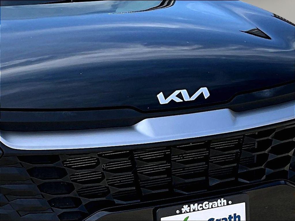 2025 Kia Sportage LX - Photo 34