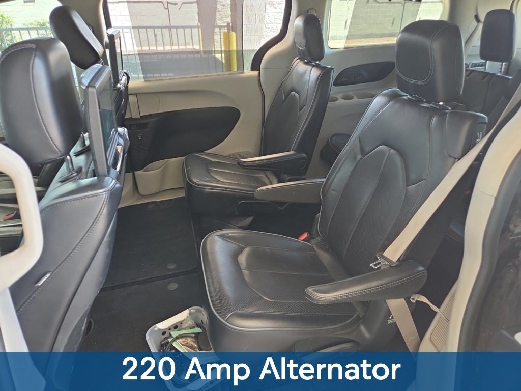 2018 Chrysler Pacifica Limited - Photo 15