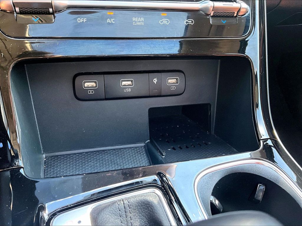 2024 Kia Carnival SX Prestige - Photo 21