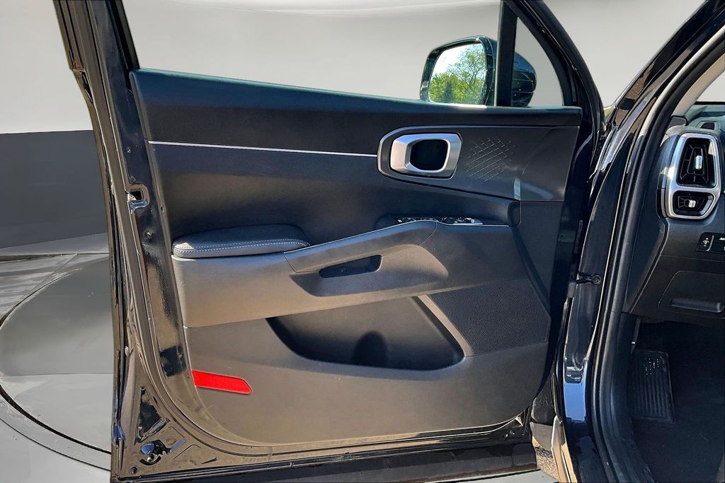 2023 Kia Sorento EX Hybrid - Photo 20