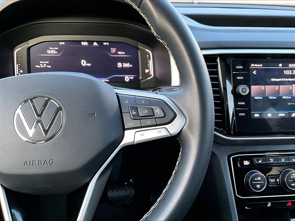 2023 Volkswagen Atlas SE w/Tech - Photo 16