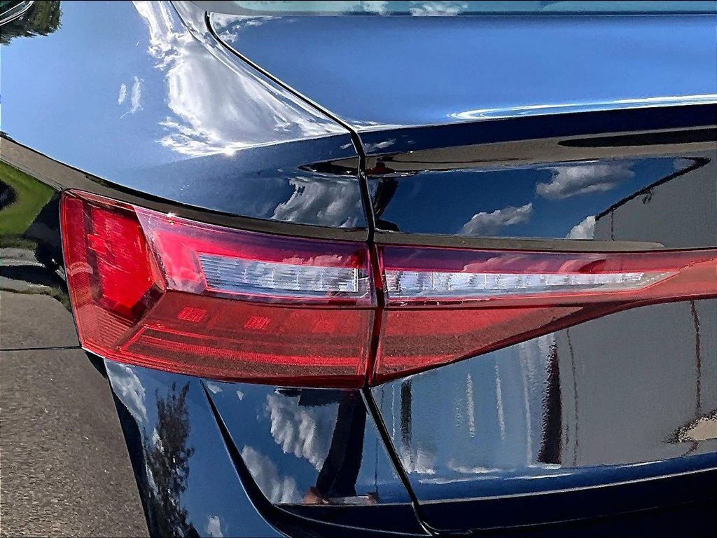 2025 Volkswagen Jetta SE - Photo 25