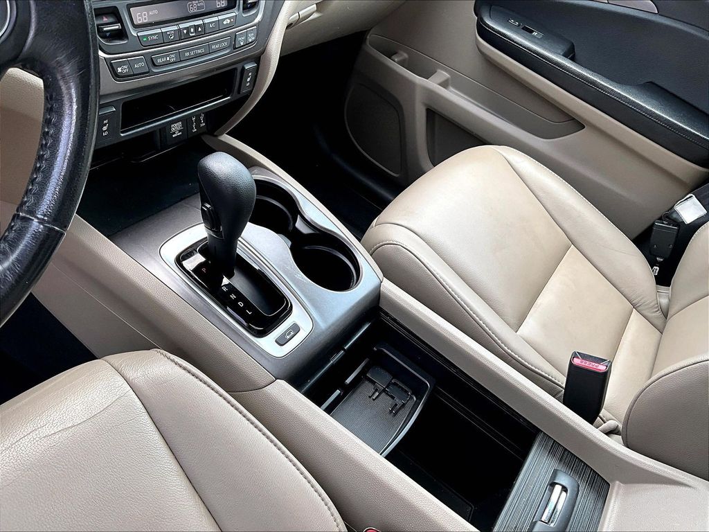 2017 Honda Pilot EX-L - Photo 23
