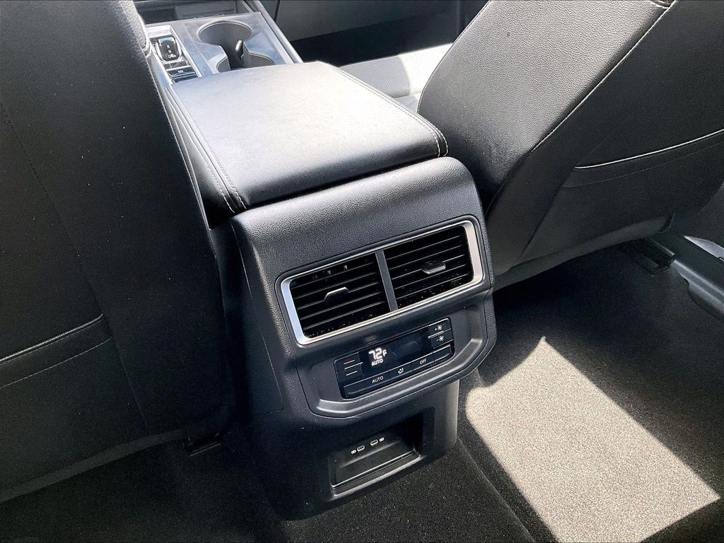 2024 Volkswagen Atlas SE - Photo 13