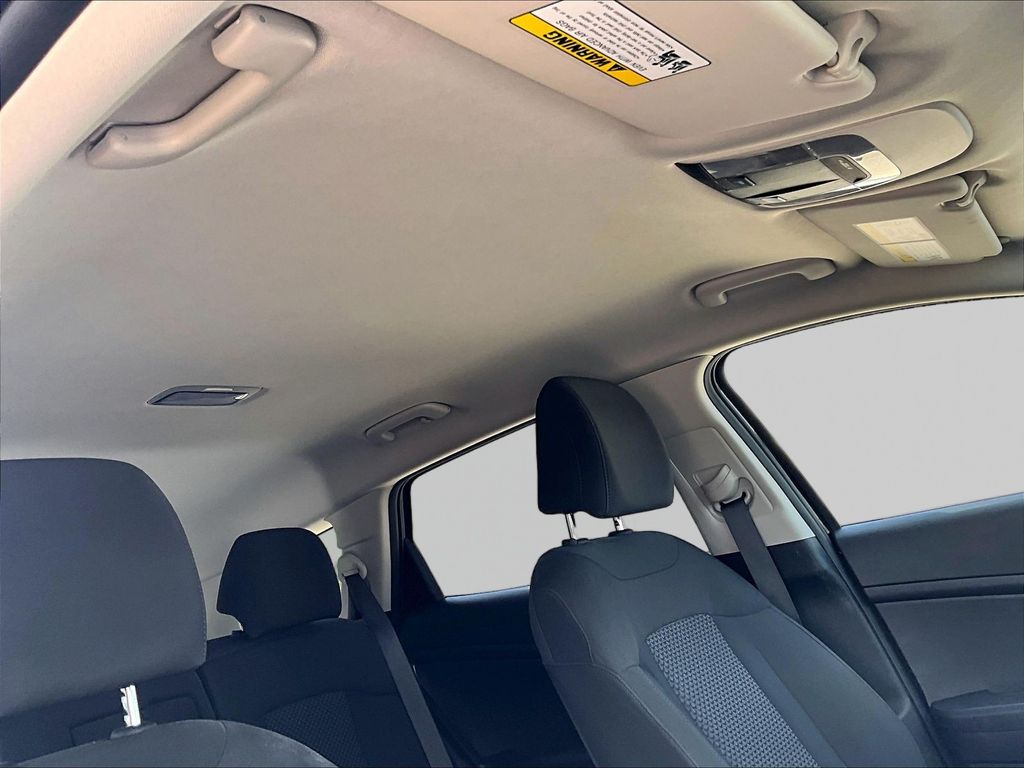 2025 Kia Sportage LX - Photo 31