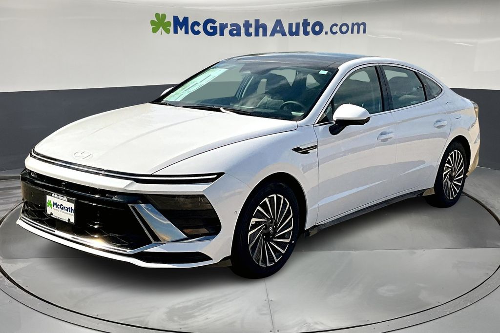 2025 Hyundai Sonata Hybrid Limited photo 2