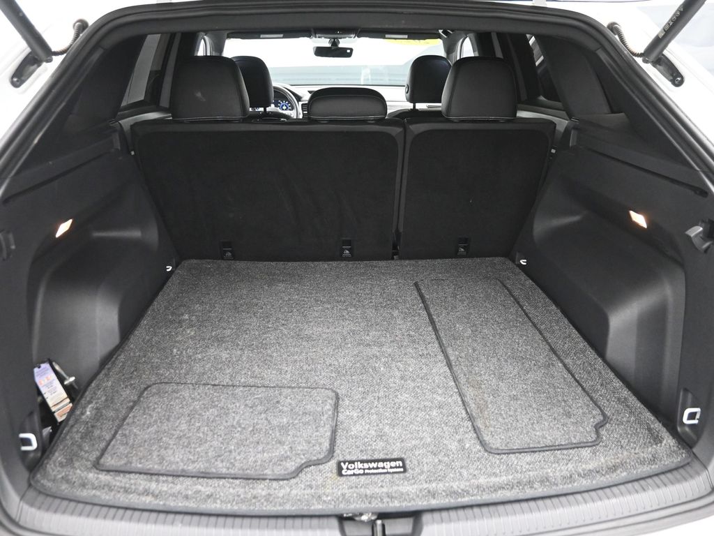 2023 Volkswagen Atlas Cross Sport SE w/Tech - Photo 12